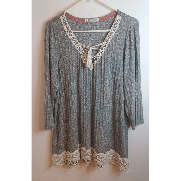 Jolt V Neck Pullover Knit Tunic Top 1X Gray Lace Boho Festival Lagenlook - Picture 1 of 9